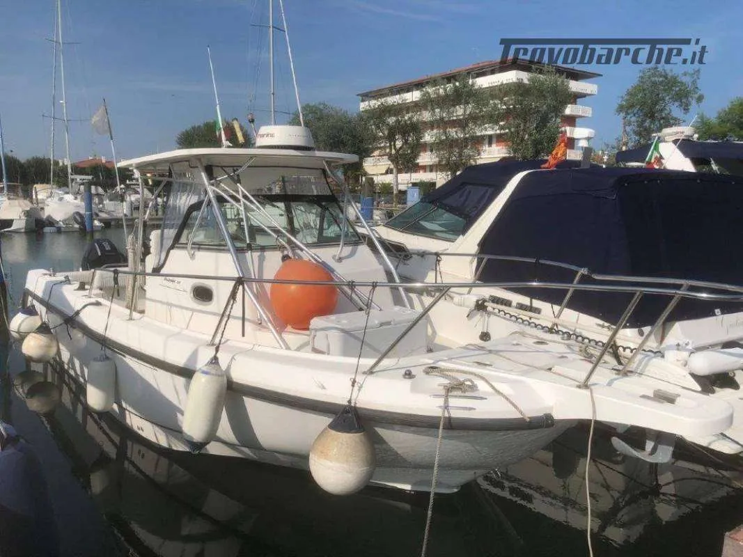 boston whaler outrage natante open pesca 2023 - Sea Level Traders