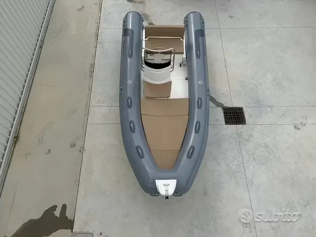 40HP · Motore Fuoribordo in vendita - Sea Level Traders