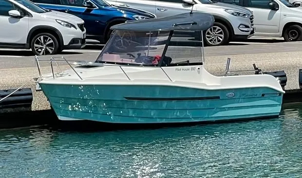 Manara 550 pilothouse promo f i r 2026 - Sea Level Traders